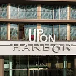 Hotel Upon Harbor - Bay Seixal (Setubal)