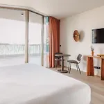 Upon Harbor - Bay Hotell 4*