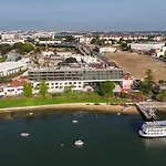 Hotel Upon Harbor - Bay