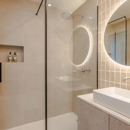 Upon Harbor - Bay 4*