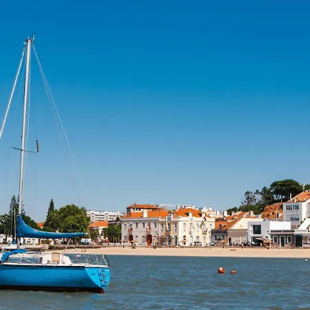 Upon Harbor - Bay 4* Seixal (Setubal)