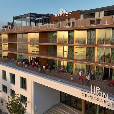 Upon Harbor - Bay Hotel Seixal (Setubal)