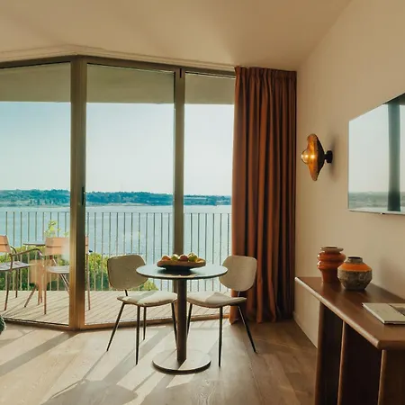 Hotel Upon Harbor - Bay 4*