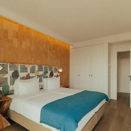 Upon Harbor - Bay Hotel