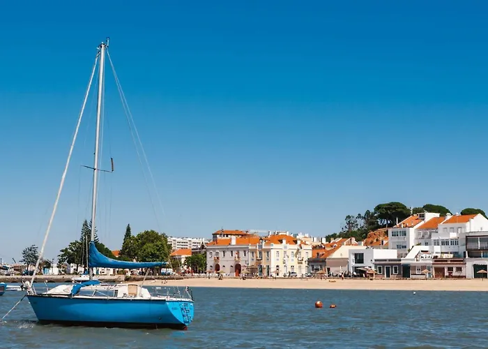 Upon Harbor - Bay 4* Seixal (Setubal)